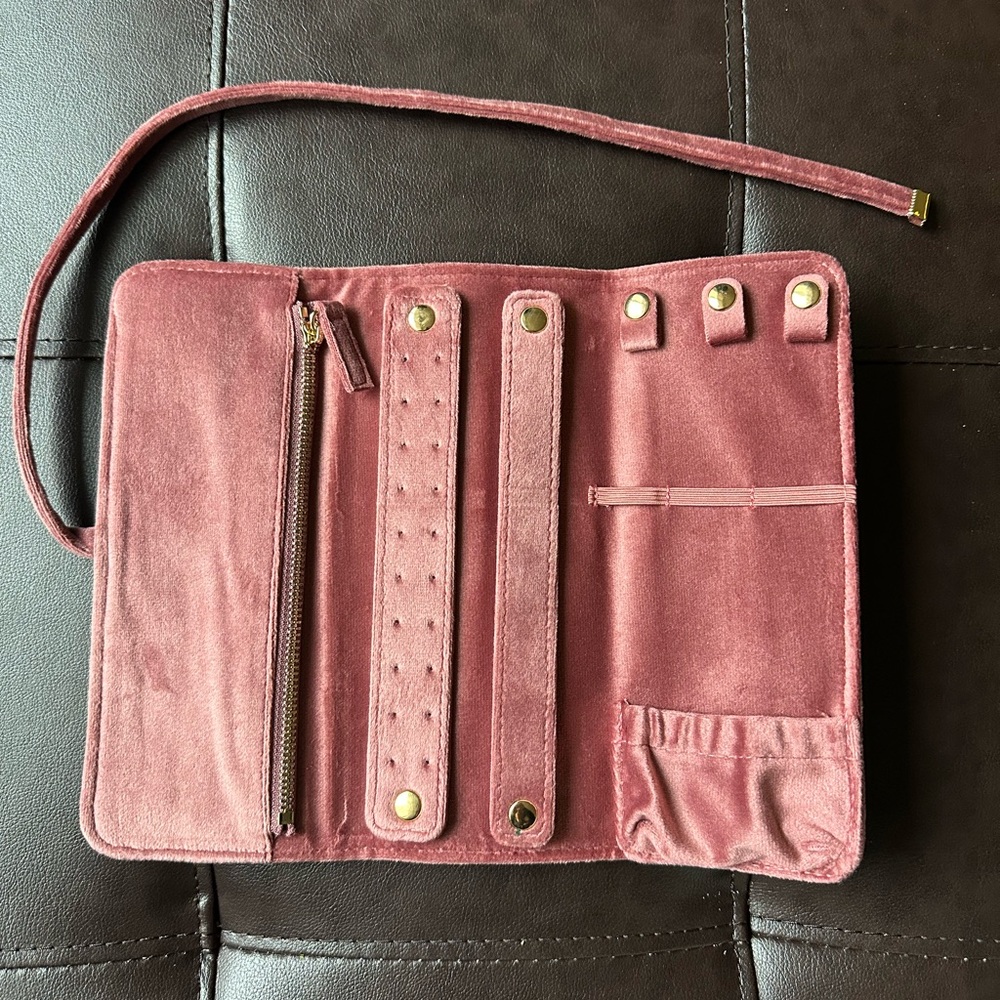 Velvet Jewelry Wallet Organizer with Monogrammed with Letter S (NWOT)